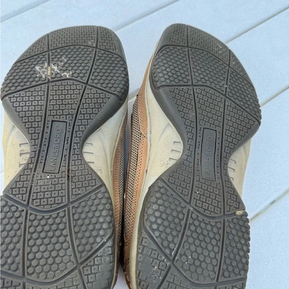 Classic Tan Boat Shoes for Men - Picture 5 of 6